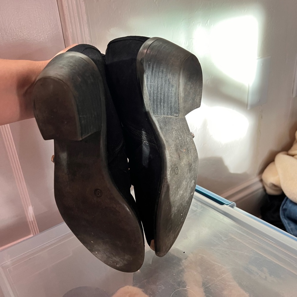 Cathy Jean Heeled Ankle Booties - Picture 4 of 5